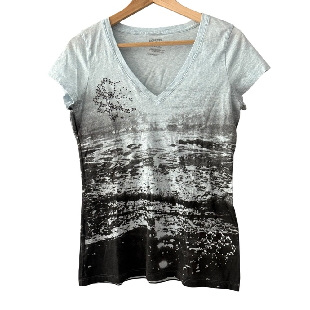Express Women's Graphic Tee V-Neck Blue Black Rhinestones Size Large